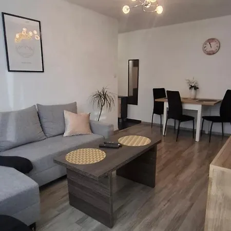 Apartment Gold 2 -szymanowskiego *