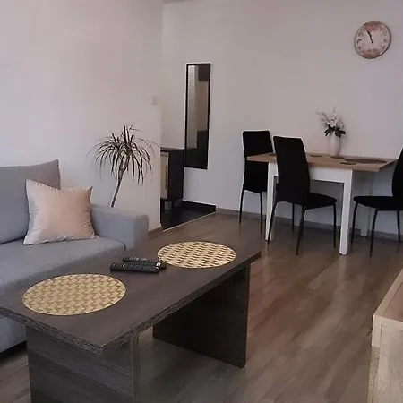 Gold 2 -szymanowskiego * Jelenia Góra