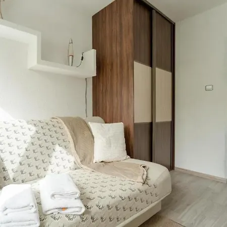 Apartment Gold 2 -szymanowskiego *