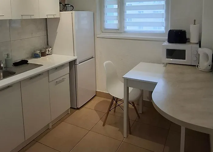 Gold 2 -szymanowskiego * Jelenia Góra